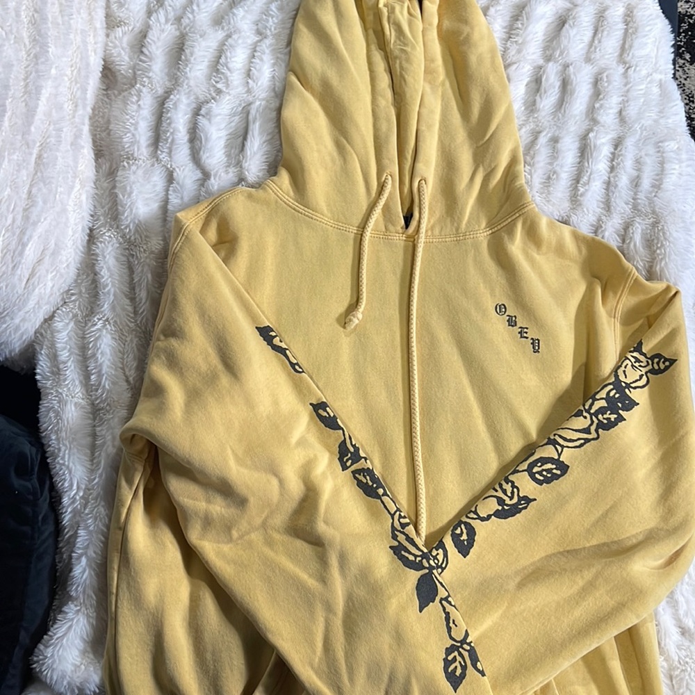 Men’s Yellow OBEY Hoodie Medium